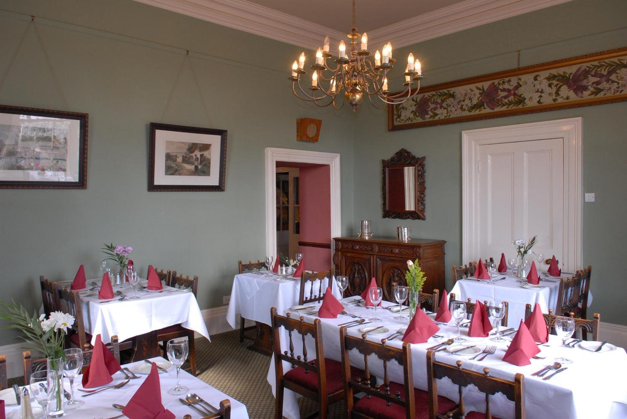 Londonderry Arms Hotel Carnlough Eksteriør bilde