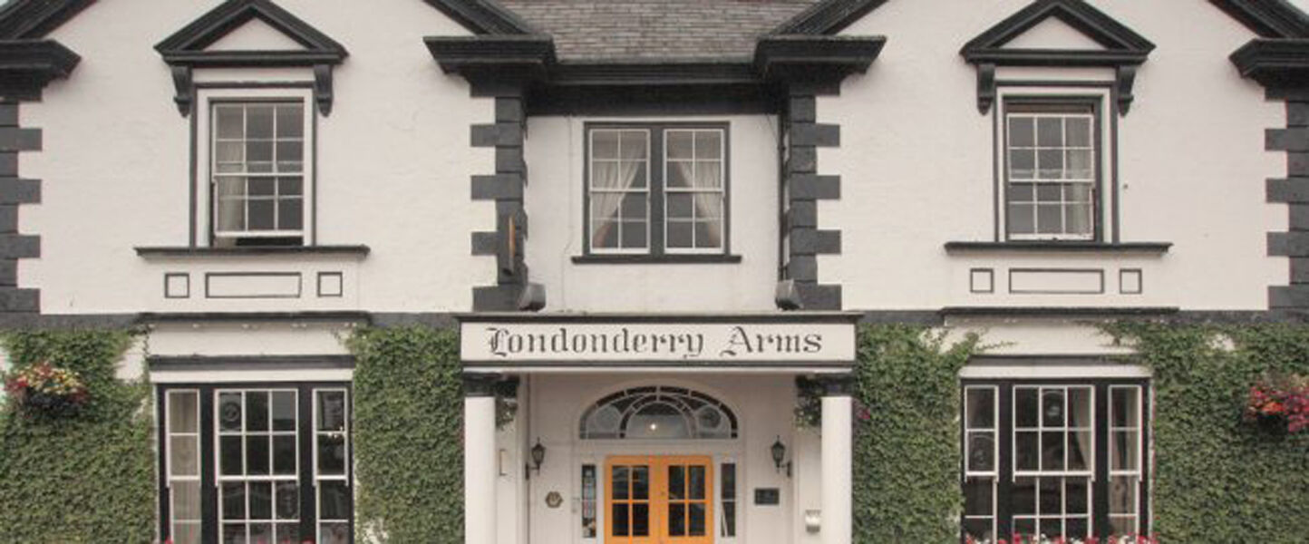 Londonderry Arms Hotel Carnlough Eksteriør bilde